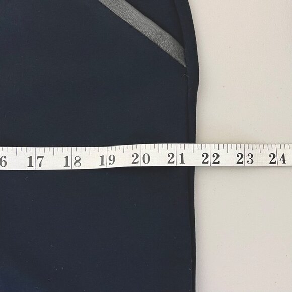 Rafaella Womens Size 16 Slim Leg Black Comfort Fit Pull-On Pants Stretch NWT's - Picture 10 of 13